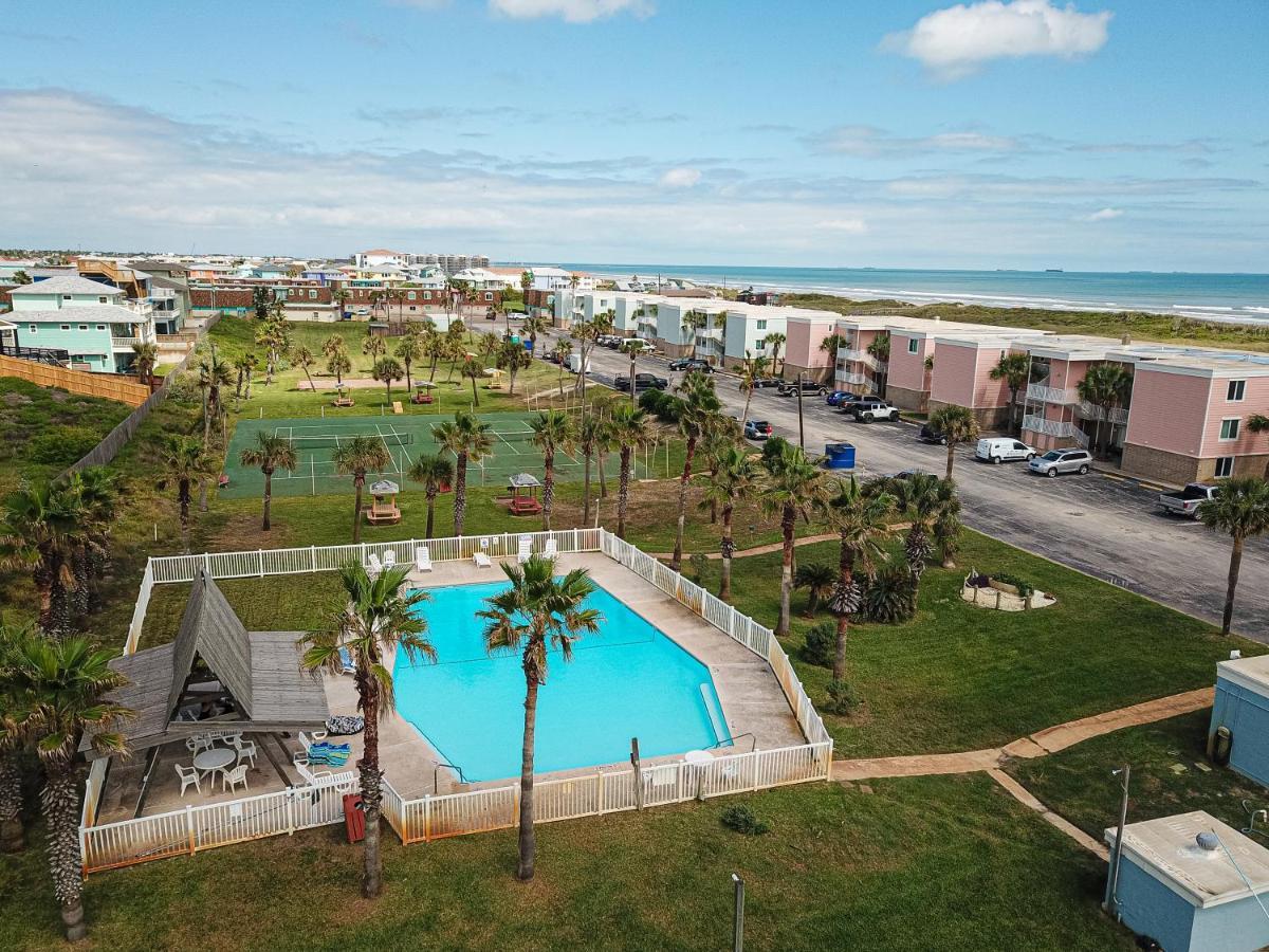 Ir33 1St Floor Condo, 2 Bedroom 2 Bath, Shared Pool, Boardwalk To Beach Port Aransas Exteriör bild