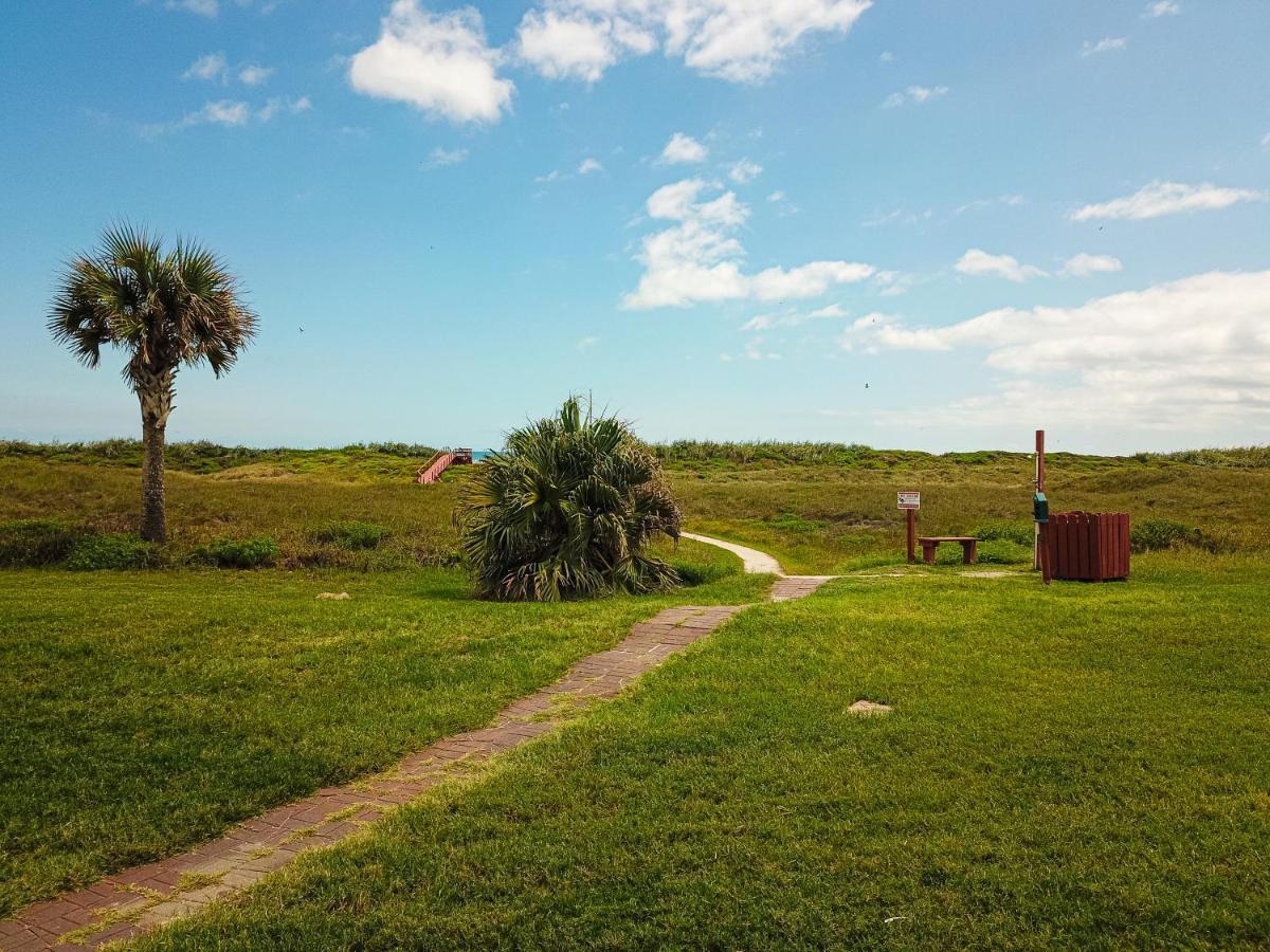 Ir33 1St Floor Condo, 2 Bedroom 2 Bath, Shared Pool, Boardwalk To Beach Port Aransas Exteriör bild